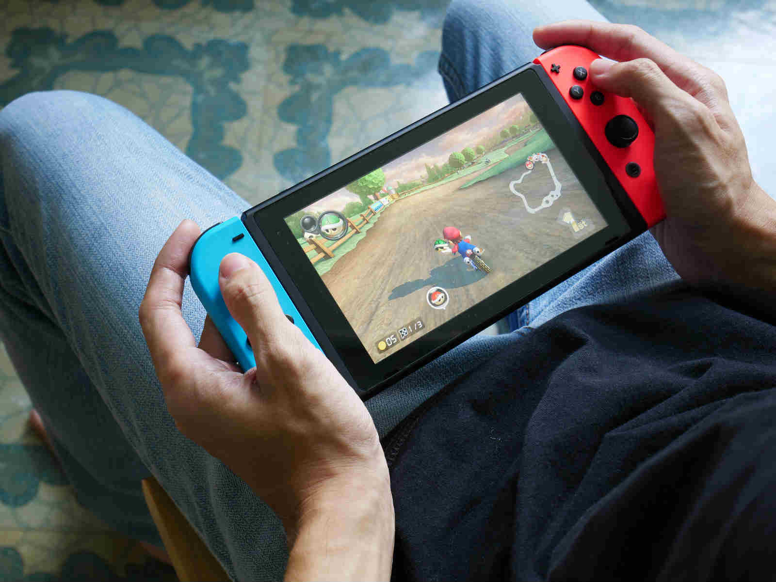Why Does Your Nintendo Switch & Nintendo Switch Lite Need A Screen Pro